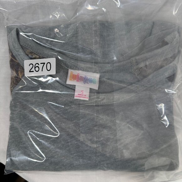 LuLaRoe RANDY Heathered gray Golden Yellow Leaves SOFT Raglan Tee Shirt SMALL S - Picture 6 of 6